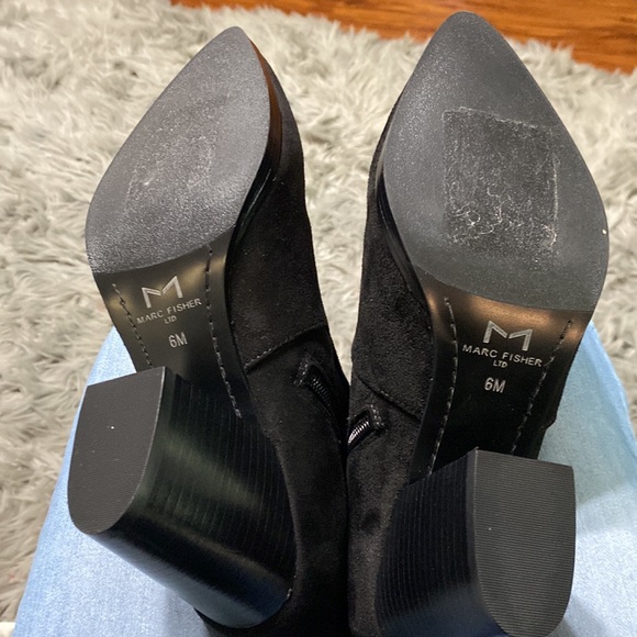 MARC FISHER TALL BOOTS. SIZE 6. - Picture 6 of 11